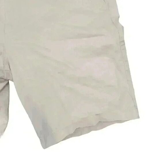 Gap Khakis Men's Tan Cotton Lived in Shorts - Picture 5 of 16
